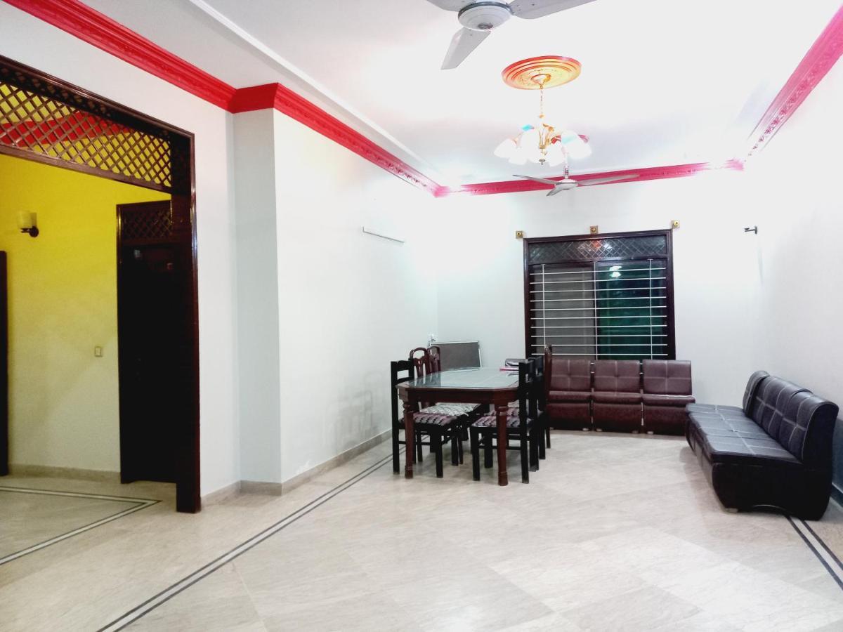 Cosy Inn Guest House Karachi Exterior photo